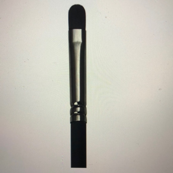 💕Royal & langnickel revolution oval lip makeup brush - Picture 1 of 3